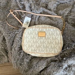 Michael Kors Jet set Travel Bag